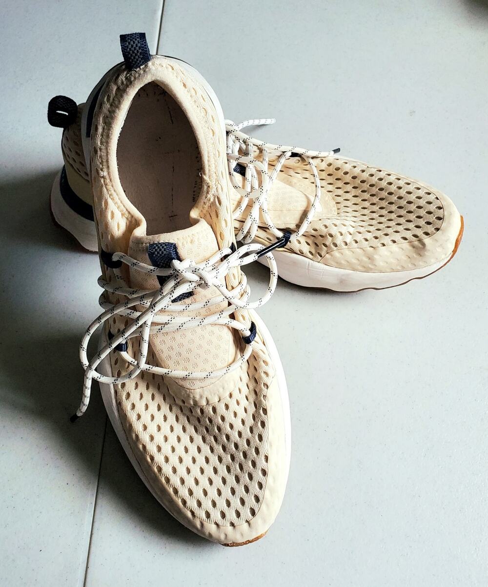 Sorel Womens Cream Lace Up Low Top Sneakers Size 9.5 Sporty Athleisure Travel